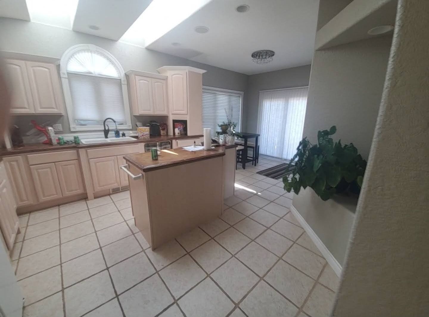 kitchen 1 BSOHkOTO